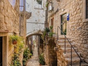 Rafael rooms and apartments by DuHomes