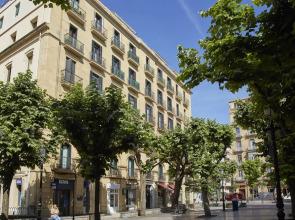 Hamabi Apartment by FeelFree Rentals