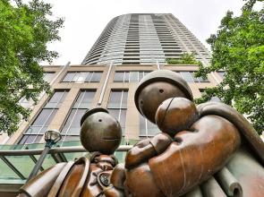 Vibrant Urban Condo 2Bed/2Bath