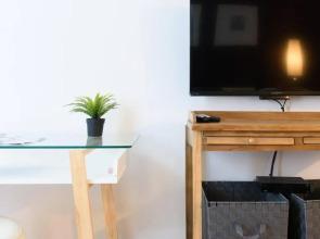 350-1a Gramercy New 1BR Sleeps4 Newly Furnished