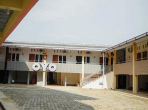 OYO 174 Desilva Bandara