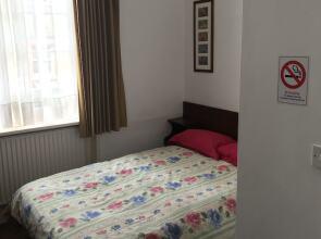 Gosfield House Hotel