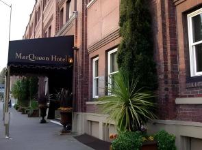 MarQueen Hotel