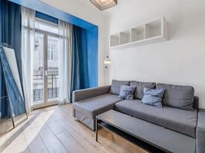 Charming Bright And Equipped Apartment