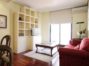 Agradable Apartamento de 2 Habitaciones con A/C, WiFi en Avenida de America