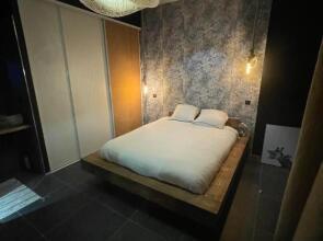 Appart 110m2 terrasse climatisé quartier médiéval