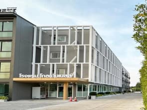 Golden Nest Hotel - Suvarnabhumi