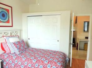 Lake Norma Luxury Living - Coronas Azul