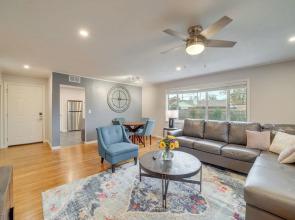 6 Mi to Dtwn: Dog-friendly Home w/ Yard in Tulsa