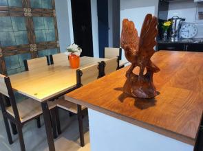 Apartment with 3 Bedrooms and Parking