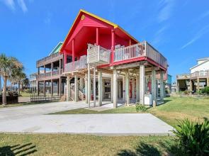 Key Lime Pi 4 Bedroom Home by Redawning