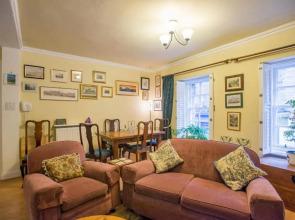 Candlemaker Old Town 500m From Edinburgh Castle