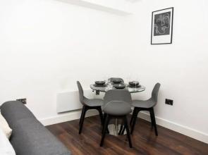 Super 2 Bedroom Apt CityCentre