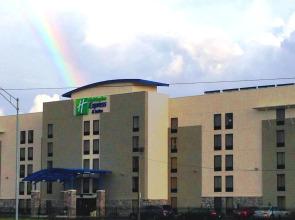 Holiday Inn Express & Suites Jackson Downtown - Coliseum by IHG