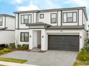 6152 Fantastic Spacious Home for Your Family