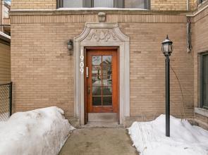 Home w 1BR Kitchen&Wi-Fi near Larchmont