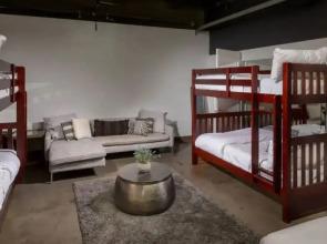 New Skyline Townhome on 6th