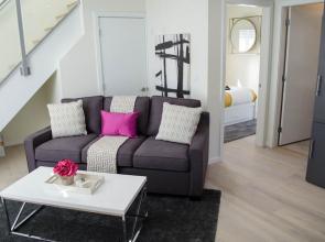 442 Furnished 2 Bdrm Coach House