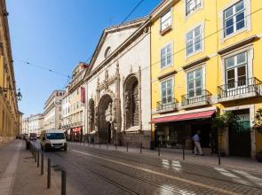 Tejo Vintage Three-Bedroom Apartment - by LU Holidays