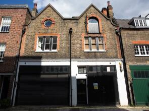 3 Beds 2 Baths Oxford Circus