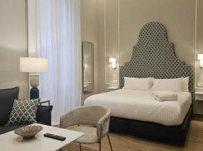 Puerta De La Ribera Centro