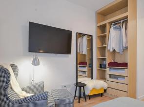 Cosy and Stylish Studio next to Sofia's Central Market Hall