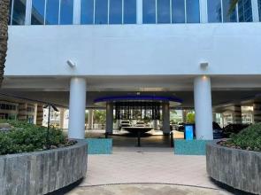 Carillon Miami Beach Private Suites