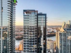 Sleeps 34! 11 Condos in New Austin High Rise w/ Rooftop Pool, Gym, Yoga Studio