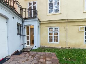 Charles Bridge Economic Hostel