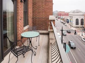 Penthouse 3BR in Lincoln Park by Sonder