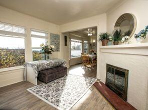 Arboretum View 3 BR House