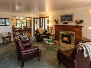 Hillside House Bed and Breakfast