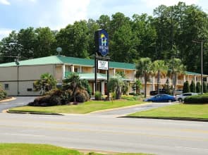 Super 8 Milledgeville