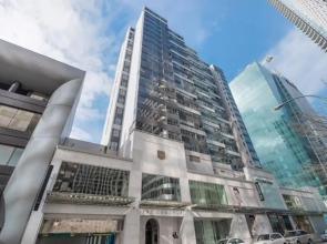 Perfect Upscale Location, Cozy 1 bdrm Unit