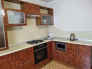 Apartments on Stroiteley Avenue 20