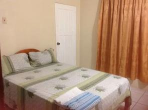 Walker's Holiday Apartment