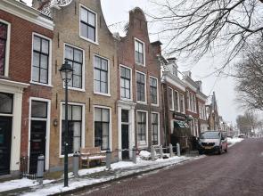 Grand Townhouse in Harlingen near Beach