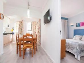 Apartment Near The Beach