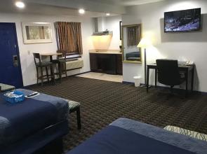 Budget Inn and Suites