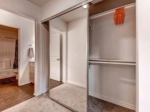 H3 -Gorgeous Multi Level San Diego Loft - Work or Escape Free Parking - #1 Location!