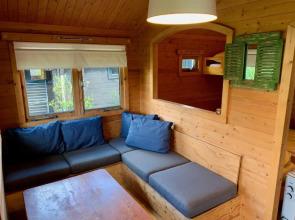 The Bee - Trekkershuts & Apartment