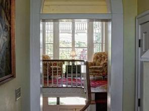 200 South Street Inn