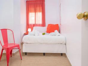 HiGuests - PobleSec Apartment