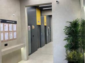 Moon72 on Selekcionnaya street, 2