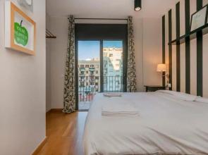 Modern and bright apartment in Eixample 3-1