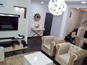 Immaculate 4-bed Apartment in Lagos