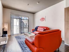 Gorgeous 2 Bedroom in the Heart of DT