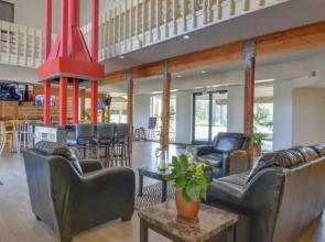 Best Western Timber Cove Lodge