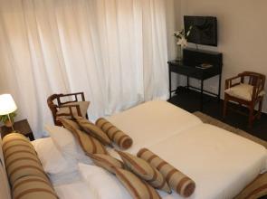 Travel Habitat Level 68 Mercado Central