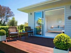 117 Higgs - Room With a View